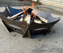 Load image into Gallery viewer, The Pit