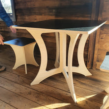 Load image into Gallery viewer, The Square Table
